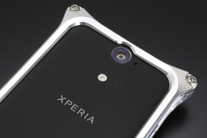 Xperia AX{̂̌`ɍ킹č荞܂ꂽwʃfUCB\ȋxŃfUCĂ܂B