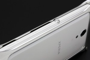 Xperia ULpA~P[X